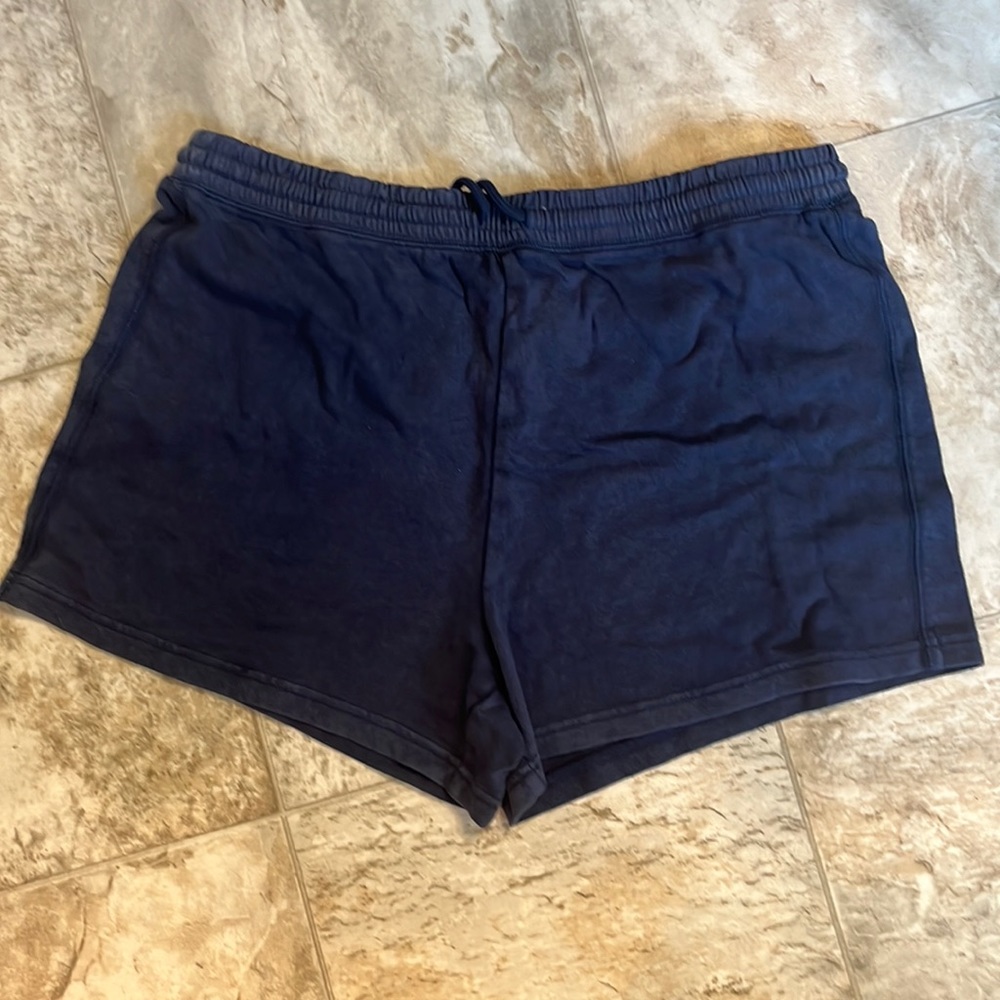 J crew NWT terry navy shorts size medium